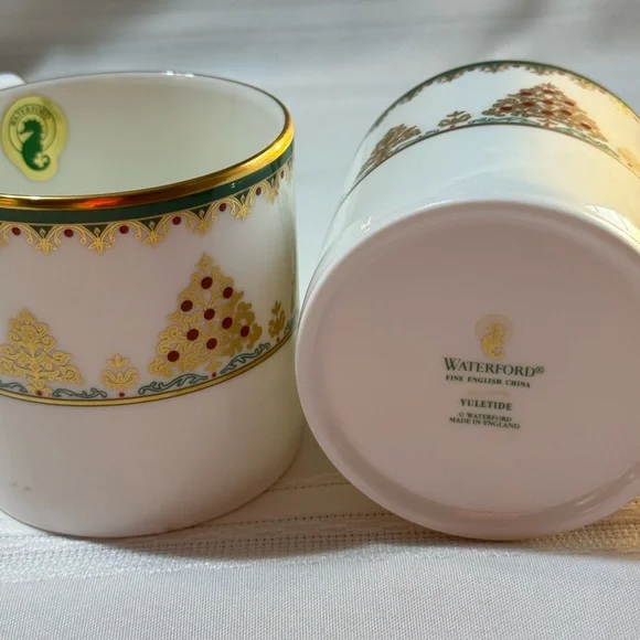 COPY - Retired Waterford Fine China. Yuletide pattern, set of 2 - Picture 4 of 4